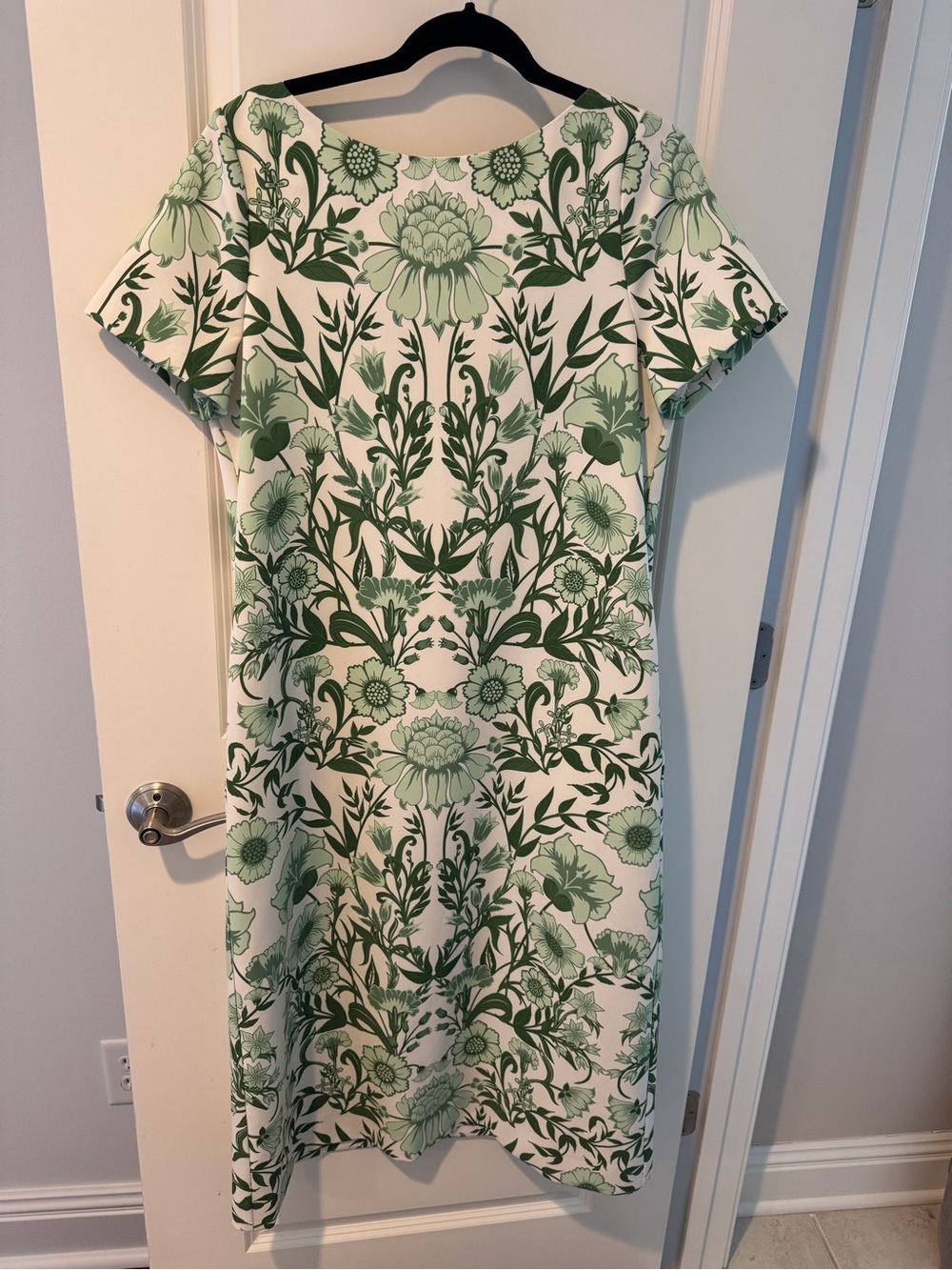 Mestiza Green Floral Short-Sleeve Adria Midi Dress | Size M - Picture 2 of 7